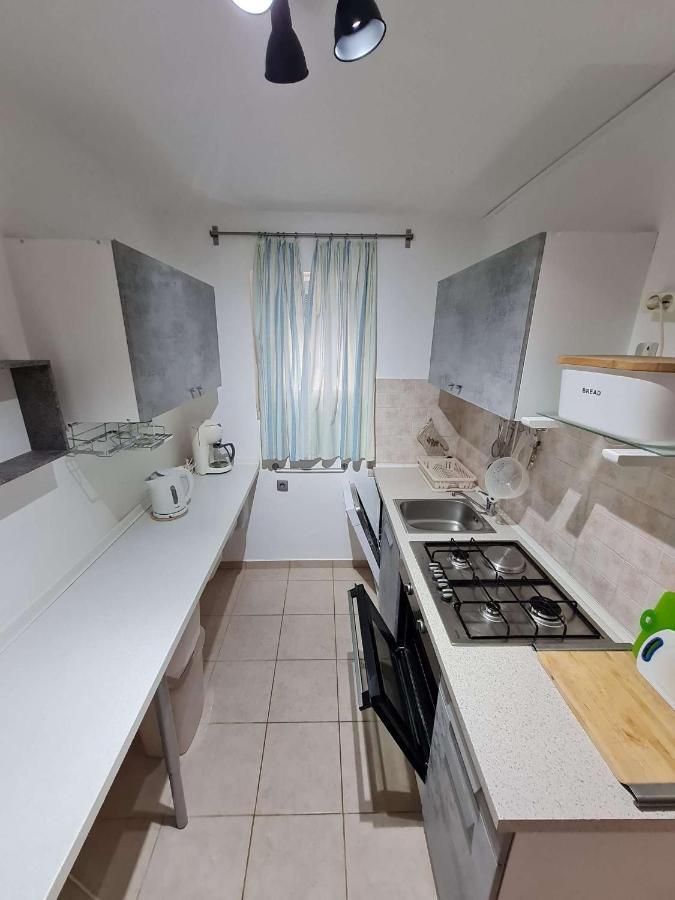 Apartmani Lovre I Zara Buitenkant foto
