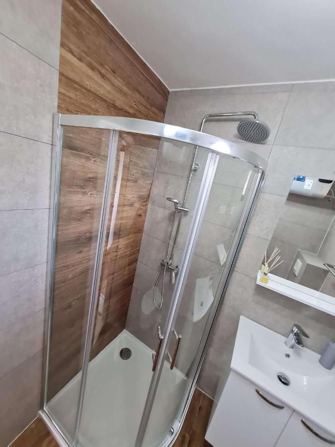 Apartmani Lovre I Zara Buitenkant foto
